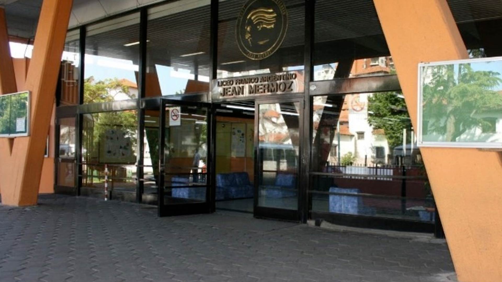 Hizo una amenaza de bomba en el colegio de Antonia Macri y deberá pagar $7.800