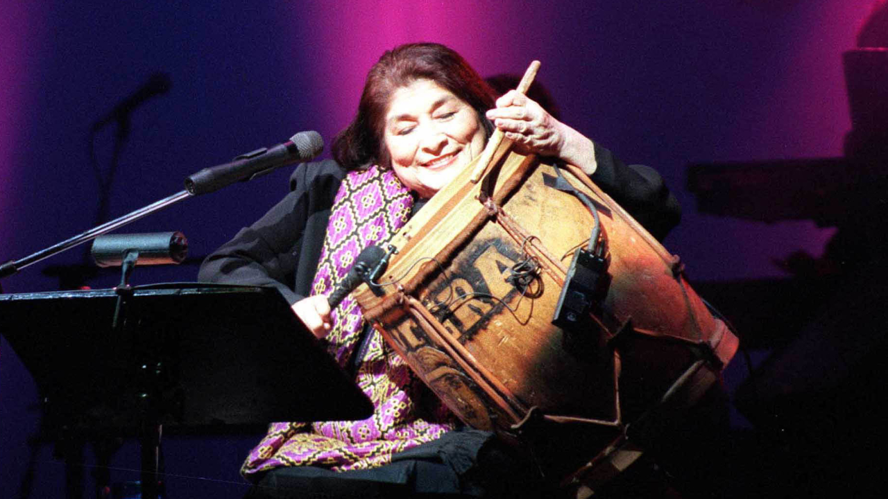 Mercedes Sosa, la voz de América, cumpliría 90 años: homenajes y recuerdos