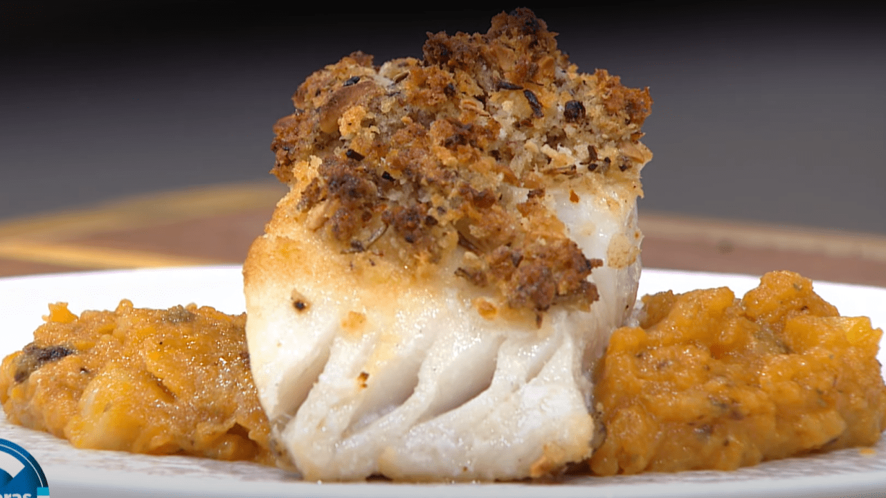 Merluza patagónica con puré naranja