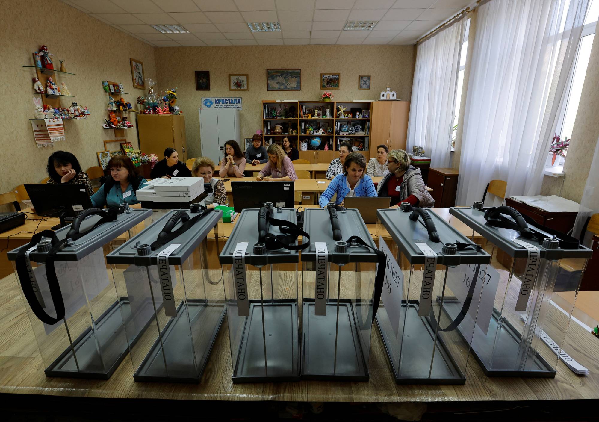 Donetsk, Lugansk, Jersón y Zaporiyia ya votan sobre la adhesión a Rusia