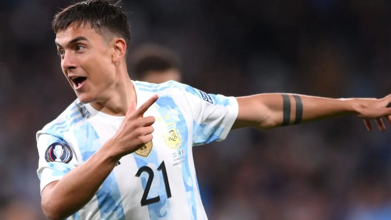 Delantero: Paulo Dybala