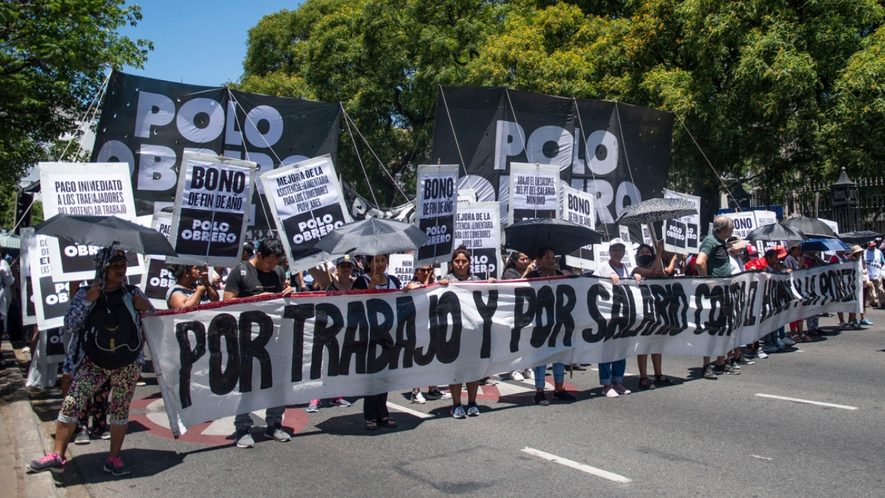 Importante movilización del Frente de Lucha Piquetero en el centro porteño