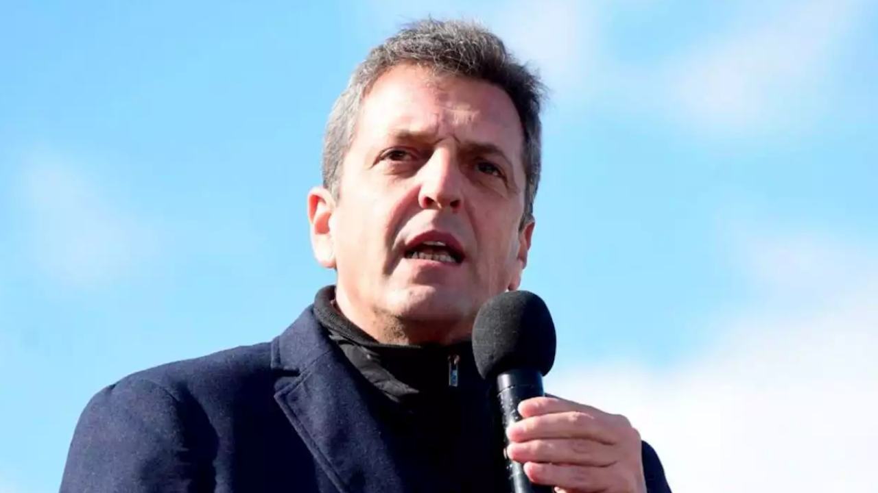 Massa: “La oposición tiene fanatismo por el endeudamiento y nosotros por vender trabajo al mundo”