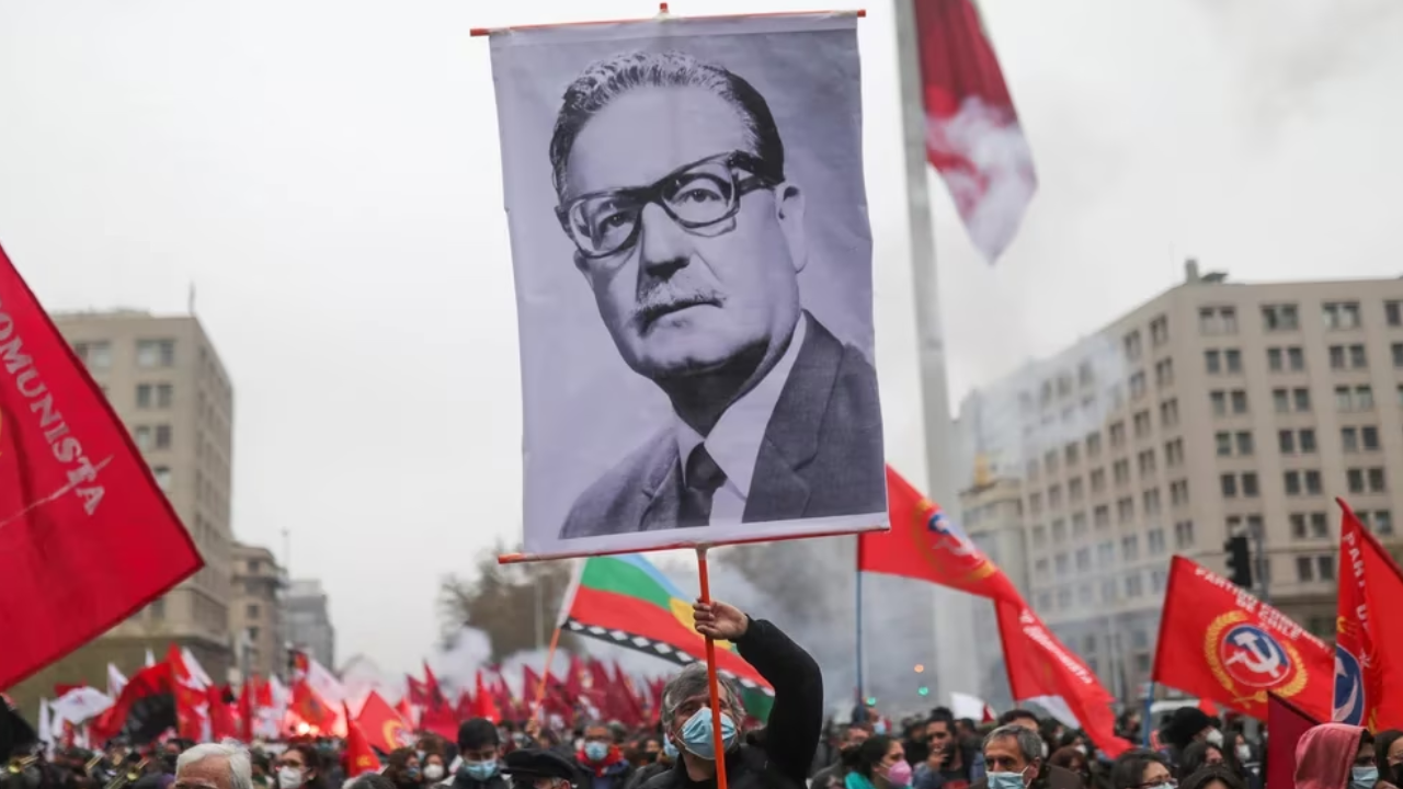 Chile honró a Allende en la previa del 50 aniversario del golpe de Estado