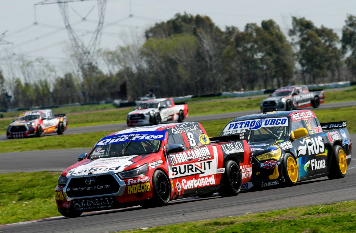 El TC Mouras corre la penúltima carrera del año en La Plata