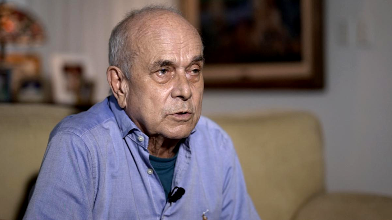 El jefe de asesores económicos de Javier Milei abandonó La Libertad Avanza