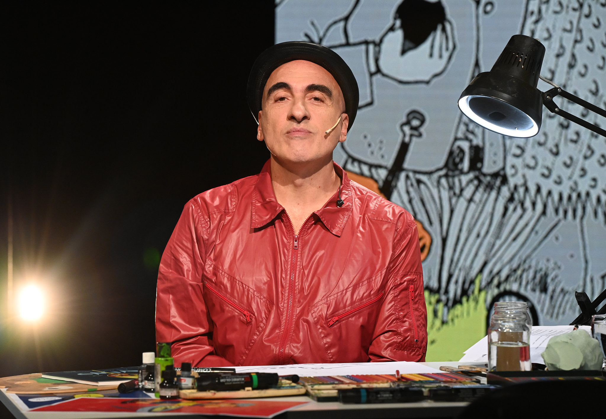 Miguel Rep retrata el valor del libro como hábito de lectura