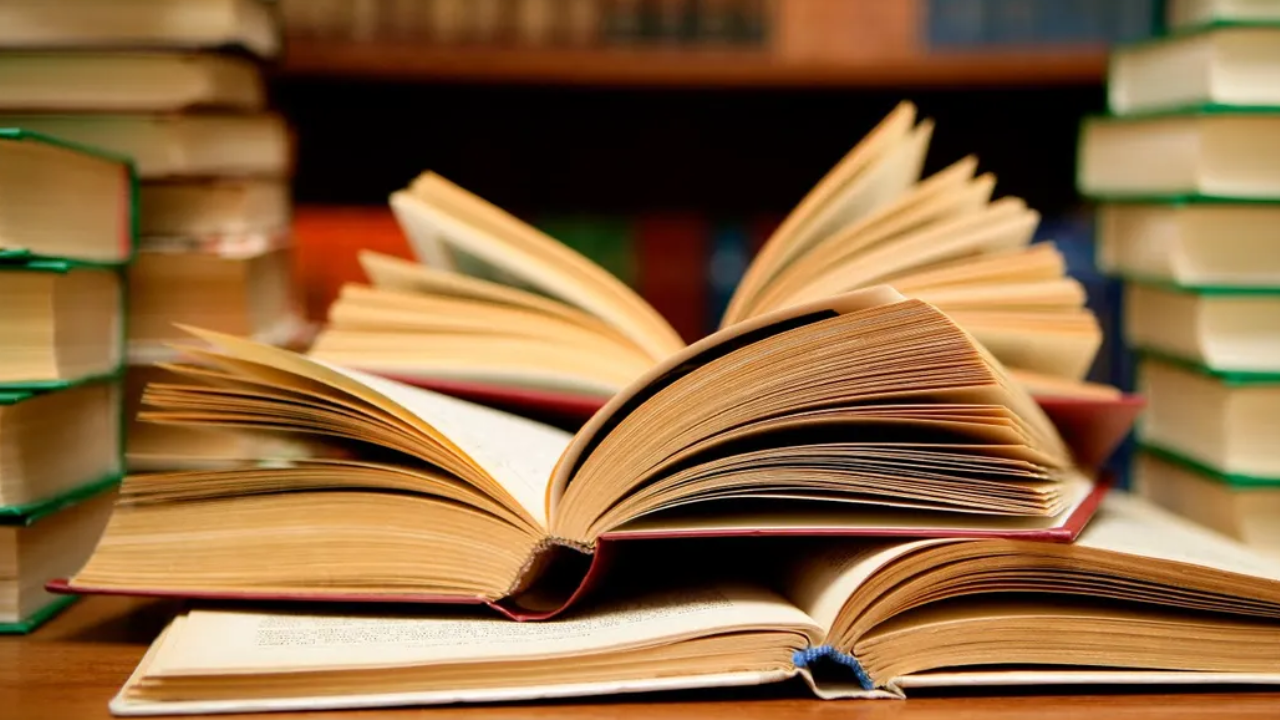 Se anunciaron los ganadores de los premios literarios del Fondo Nacional de las Artes