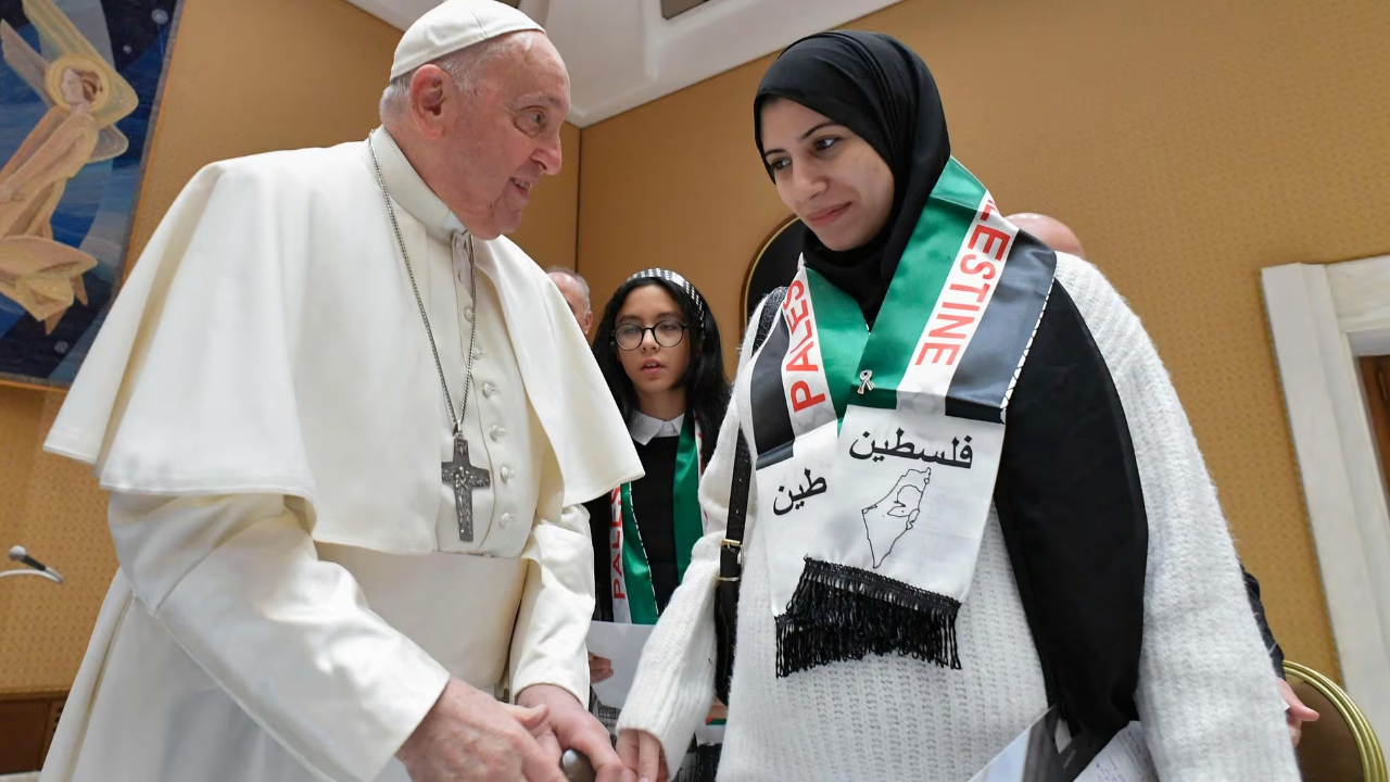 El Papa Francisco pidió rezar “por la gente” de Palestina, Israel y otros lugares en guerra