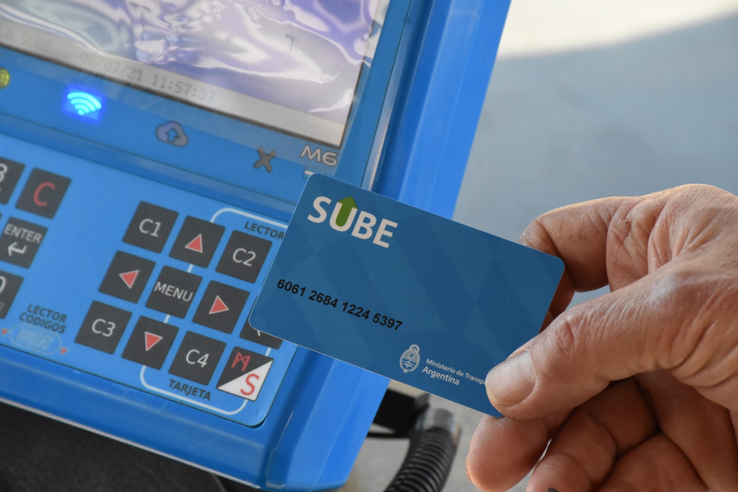 Se termina la exclusividad de la Sube y se podrá viajar abonando con otros medios de pago