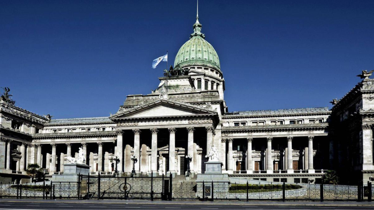 Ley Bases: continúa el debate en el Senado y el Gobierno busca llegar al dictamen