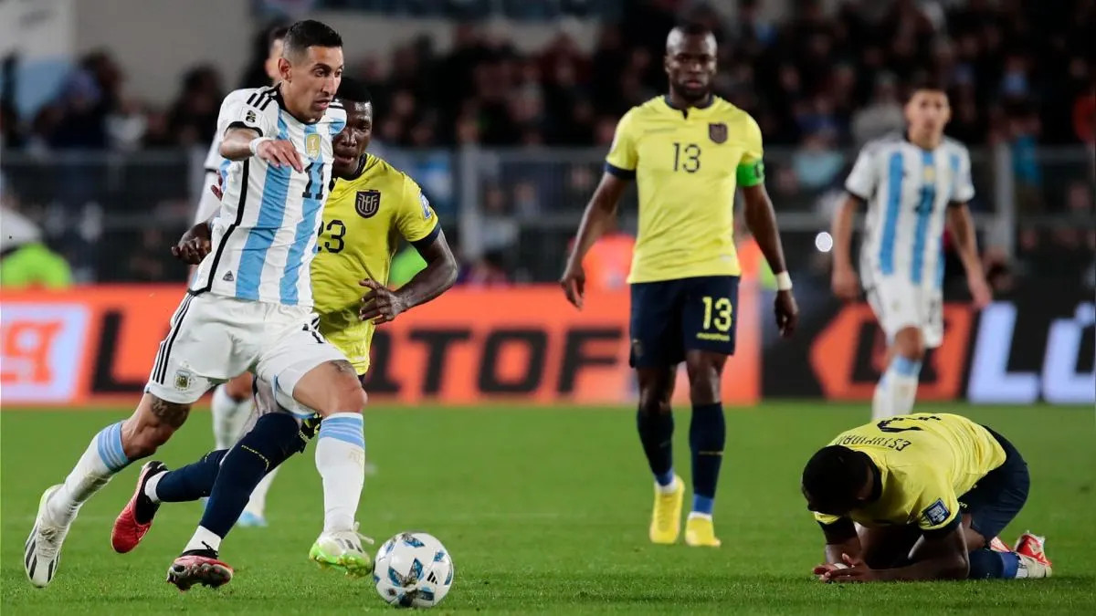 Argentina enfrenta a Ecuador en su camino hacia al título