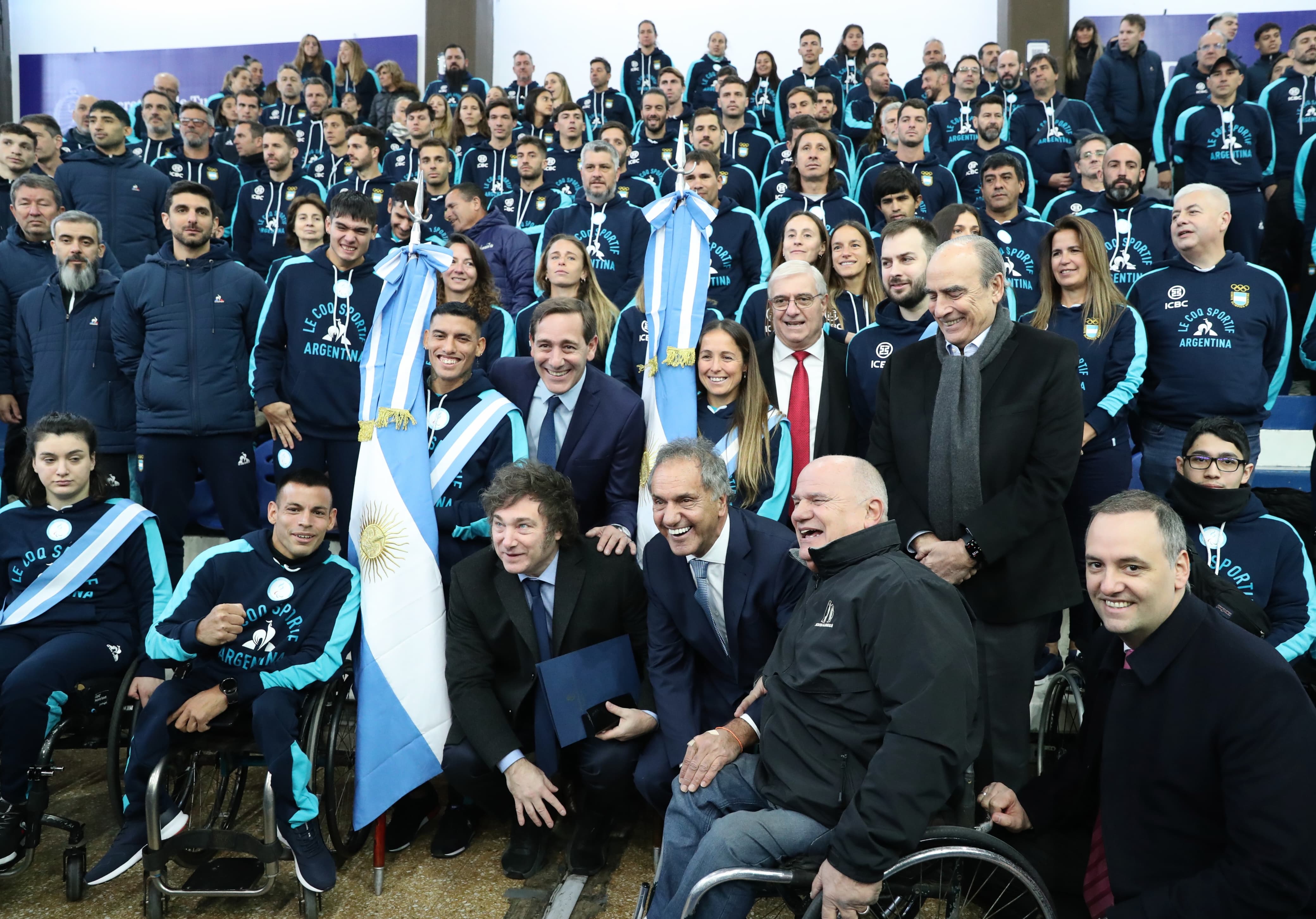 El presidente Javier Milei saludó a los atletas que participarán en París