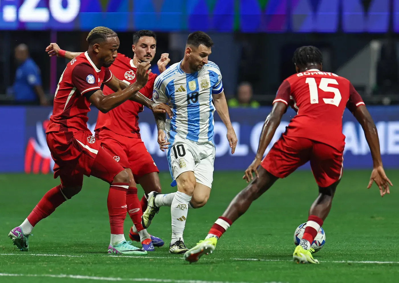 La selección argentina busca el pase a la final frente a Canadá