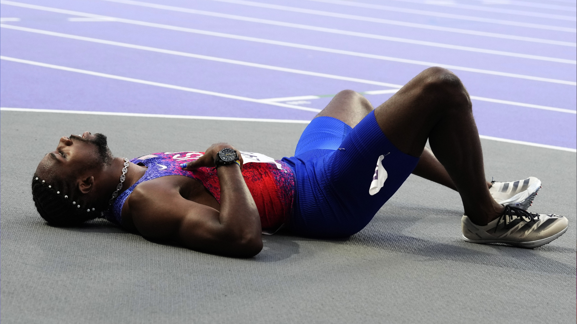 Noah Lyles ganó la medalla de bronce en los 200 metros a pesar de tener Covid-19