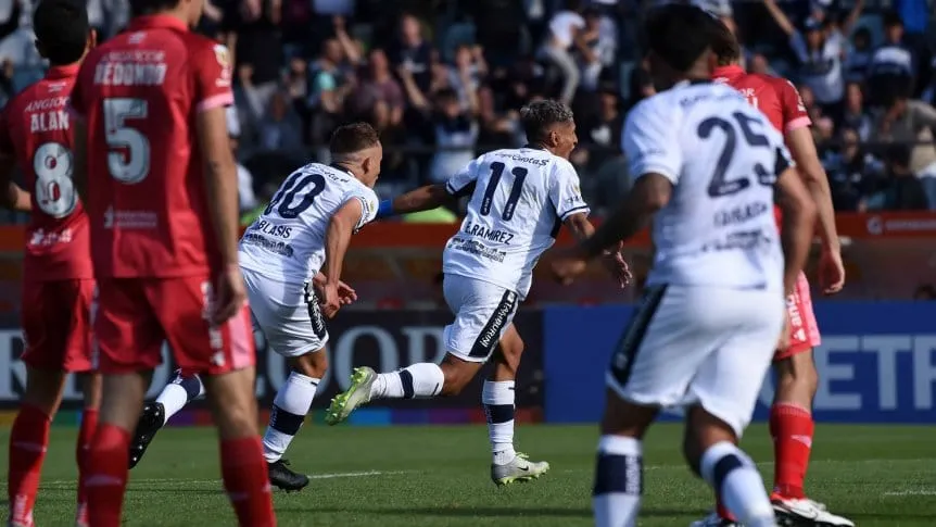 Gimnasia recibe a Argentinos Juniors en La Plata en el cierre de la 13ª fecha