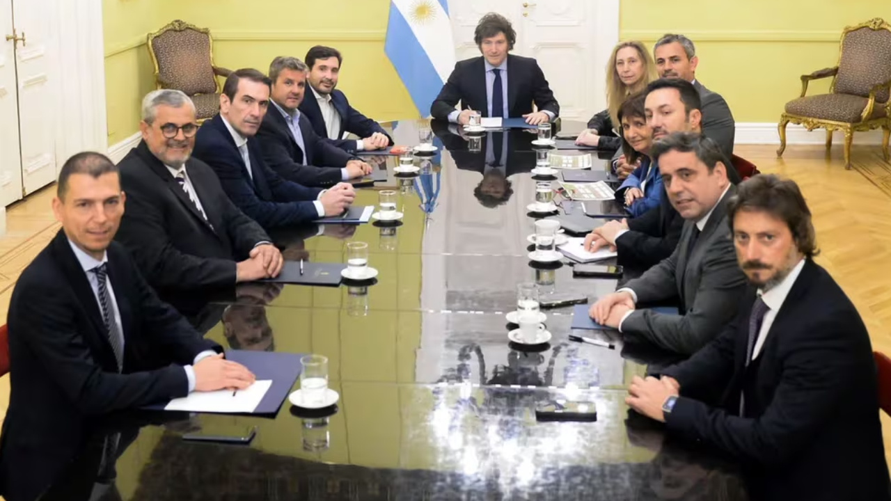 La UCR suspendió a los diputados que apoyaron el veto de Javier Milei a la ley de movilidad jubilatoria