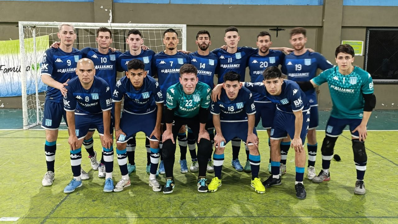 Racing Club y Ferro Carril Oeste juegan por un lugar en la clasificación