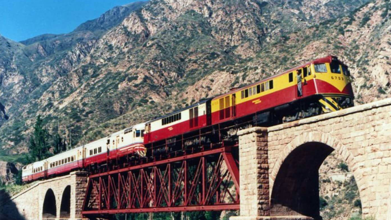 El Ferrocarril Trasandino podría volver a cruzar la Cordillera de Los Andes