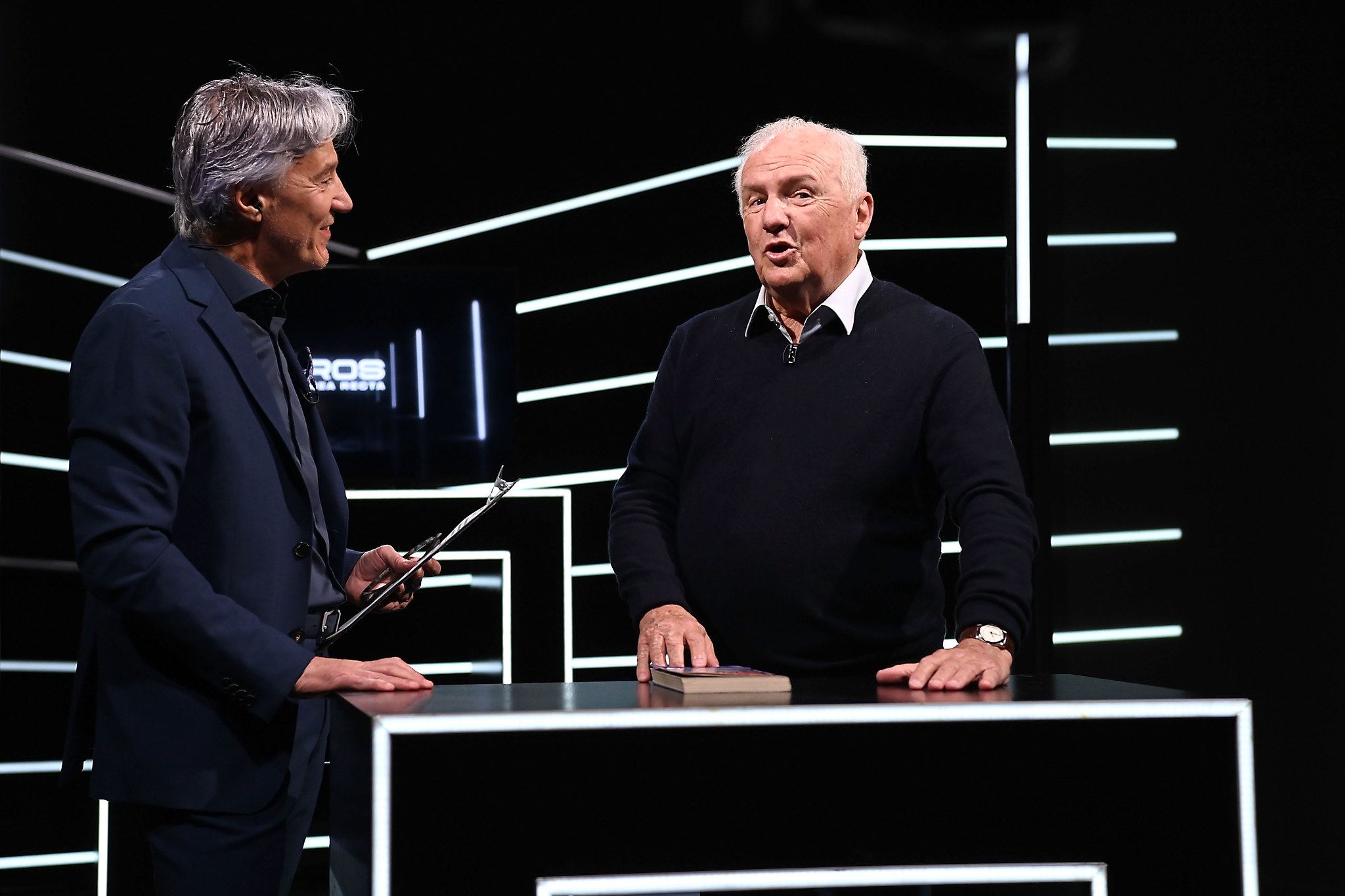 Fernando Niembro conversa de una y al pie con Marcelo Grandio