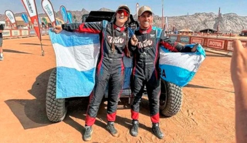 El Rally Dakar culmina la tercera etapa y llega a Alula en el desierto árabe