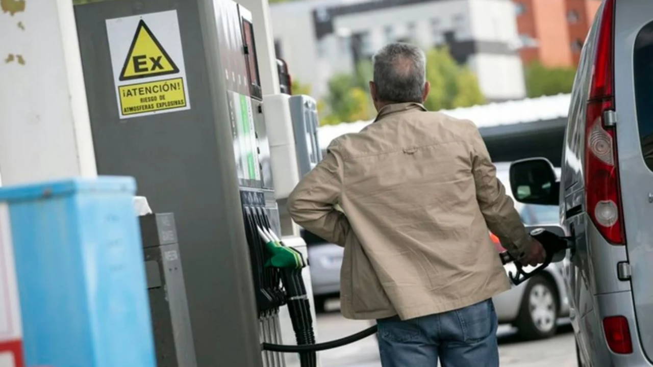 Cambio histórico: se viene el autoservicio de combustibles en la Argentina