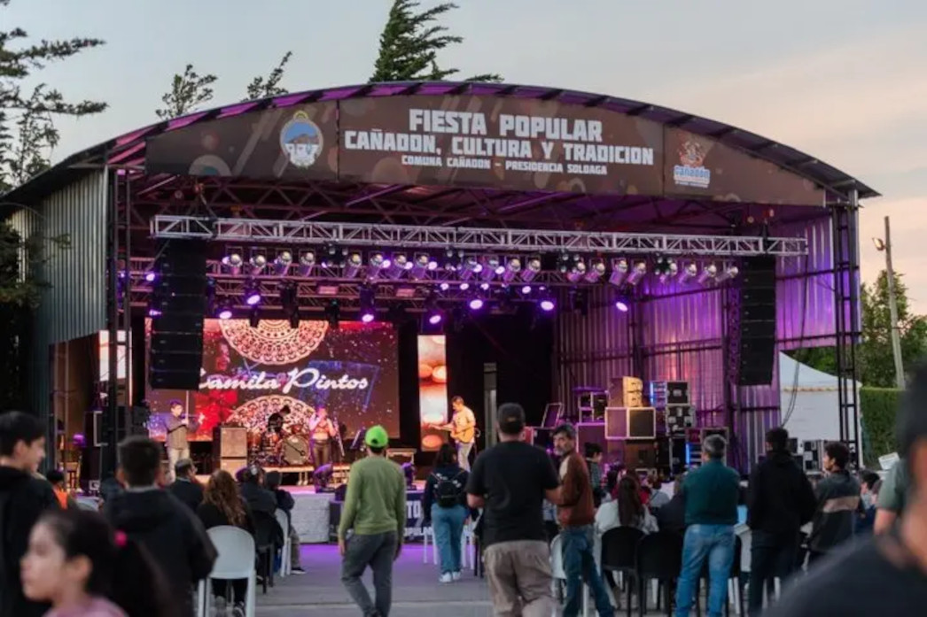 El Festival ‘Cañadón, Cultura y Tradición’ presenta su fiesta popular en Santa Cruz