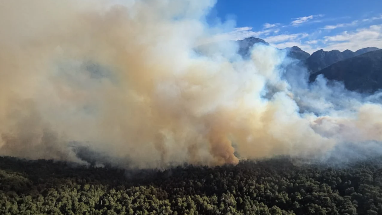 Incendio en el Parque Nacional Nahuel Huapi: más de 2.000 hectáreas afectadas