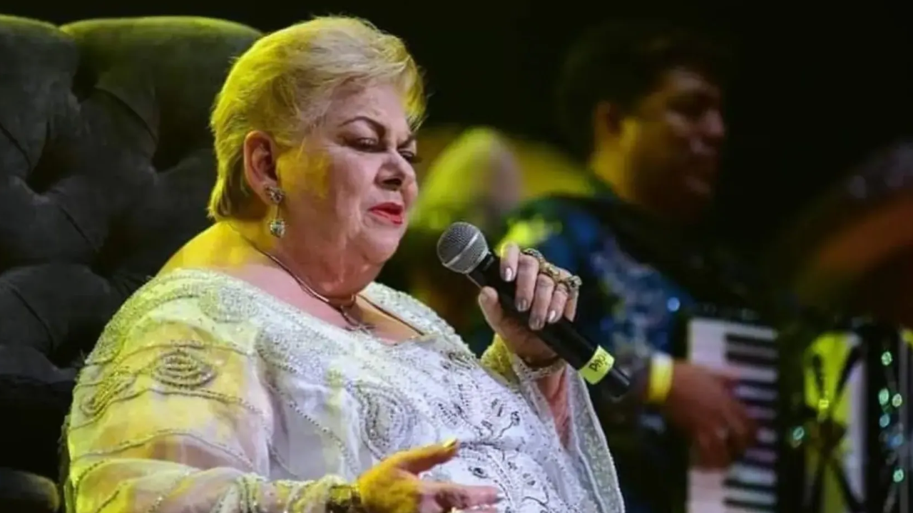 Murió Paquita la del Barrio, emblemática cantante mexicana