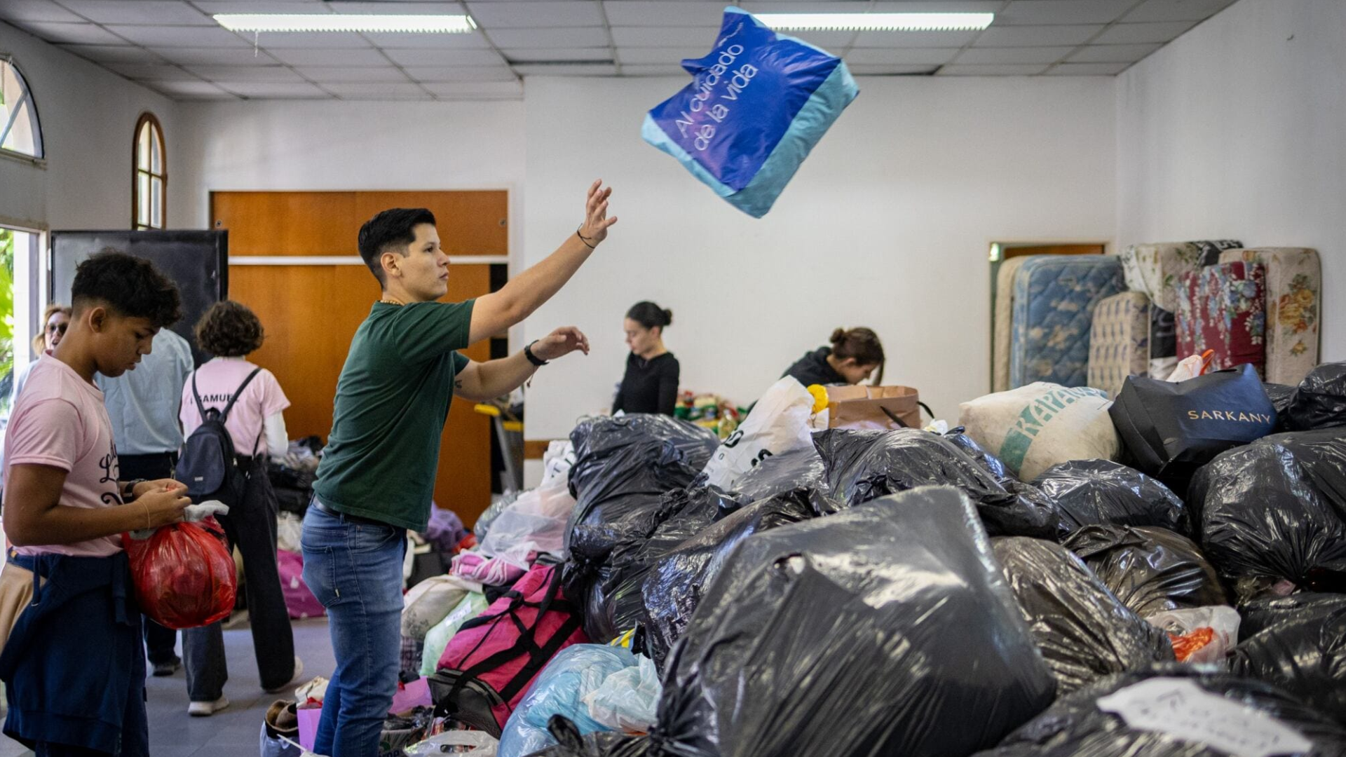 Catástrofe en Bahía Blanca: actividades, solidaridad y reconstrucción