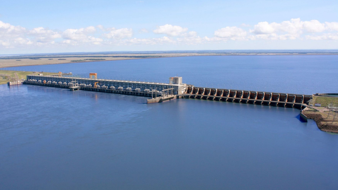 Argentina y Paraguay firmaron un acuerdo sobre Yacyretá que permitirá bajar el costo de la energía
