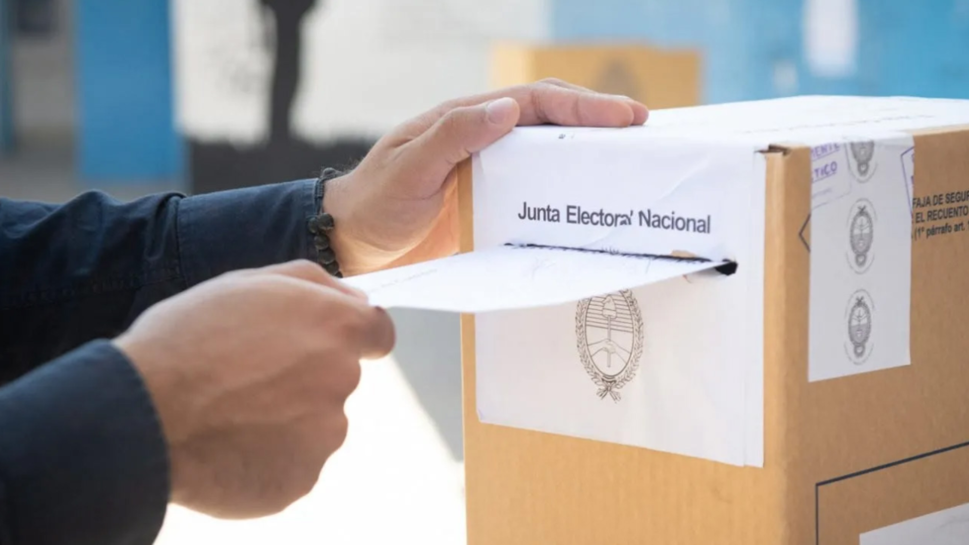¿A qué hora se conocerán los primeros resultados?
