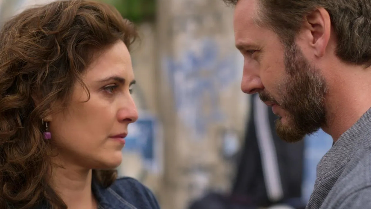 Llega a Netflix la película argentina “Corazón delator”, con Benjamín Vicuña y Julieta Díaz