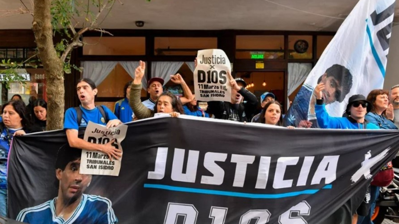 Escándalo en el juicio de Maradona: hoy definen si se anula tras el polémico documental de la jueza Makintach