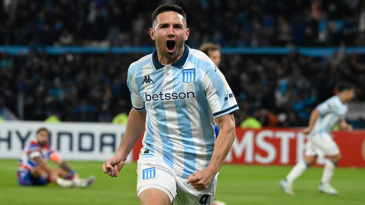 Racing le ganó a Fortaleza con un gol agónico y se aseguró el primer puesto del Grupo E en la Copa Libertadores