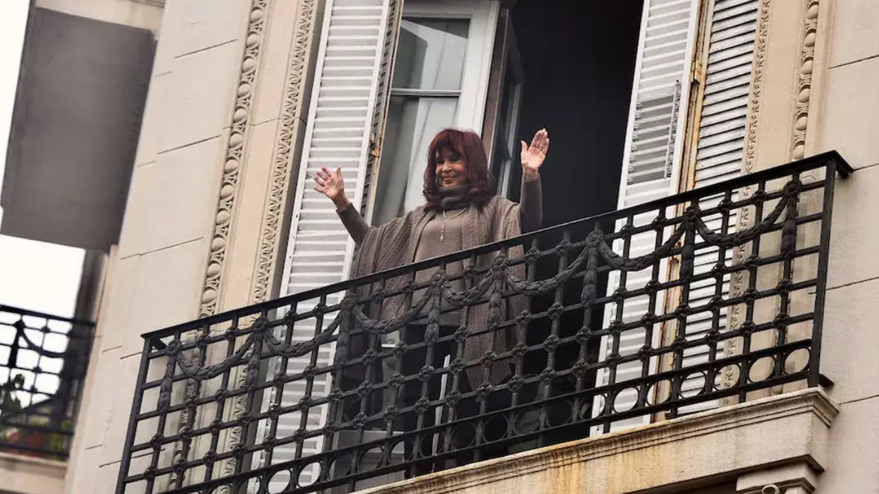 Cómo sigue la causa luego de que dictaran la prisión domiciliaria de CFK con tobillera electrónica