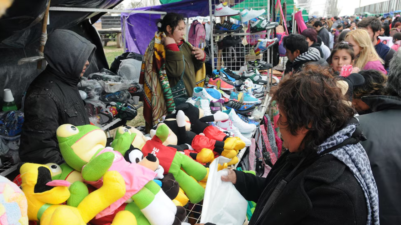 Tras el reclamo de los feriantes en Lomas de Zamora, La Salada reabriría sus puertas la próxima semana