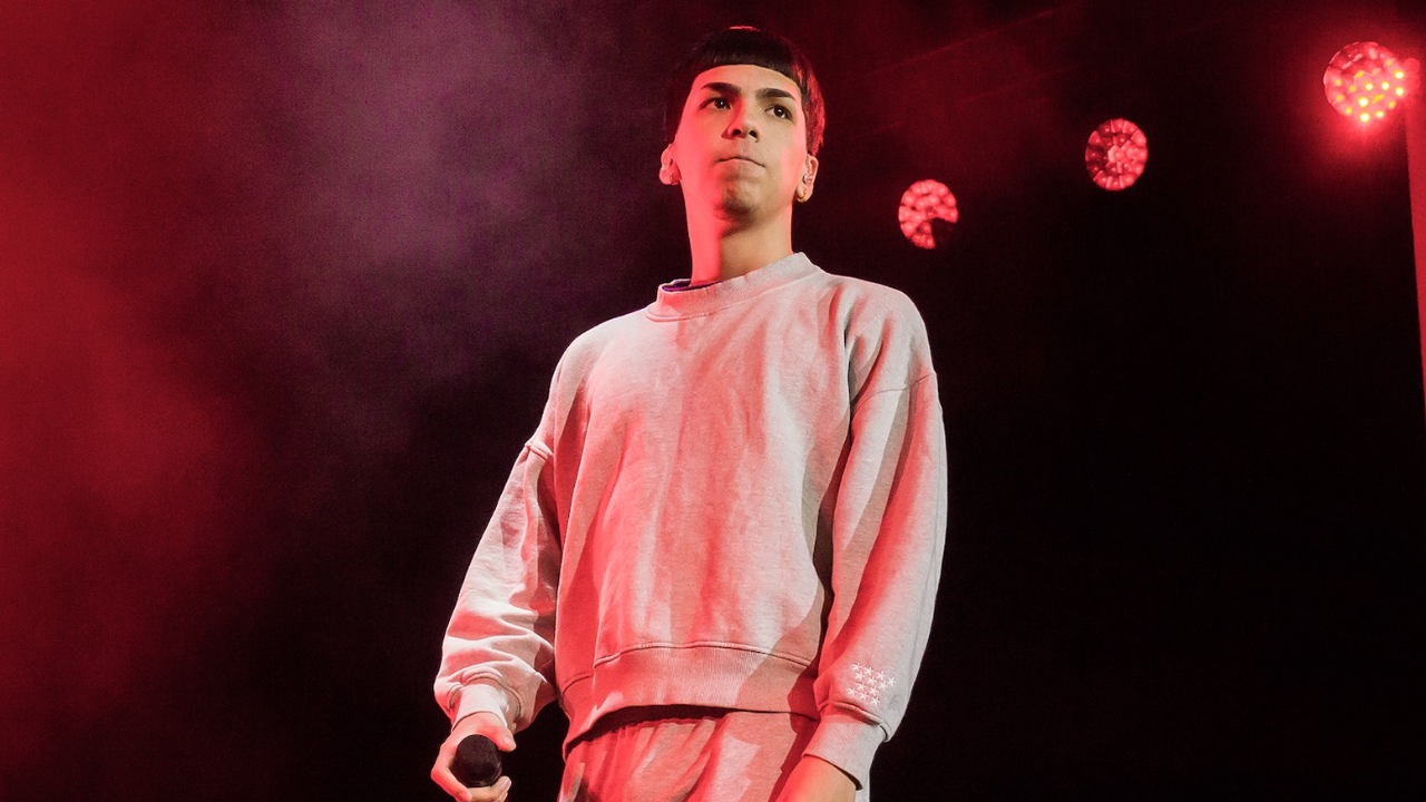 Milo J presentó su nuevo disco e hizo delirar a sus fans en el Movistar Arena