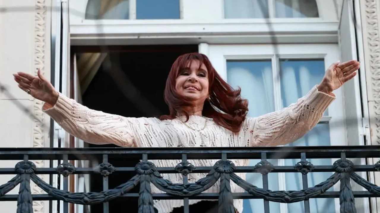 Los fiscales piden que CFK vaya a una cárcel común