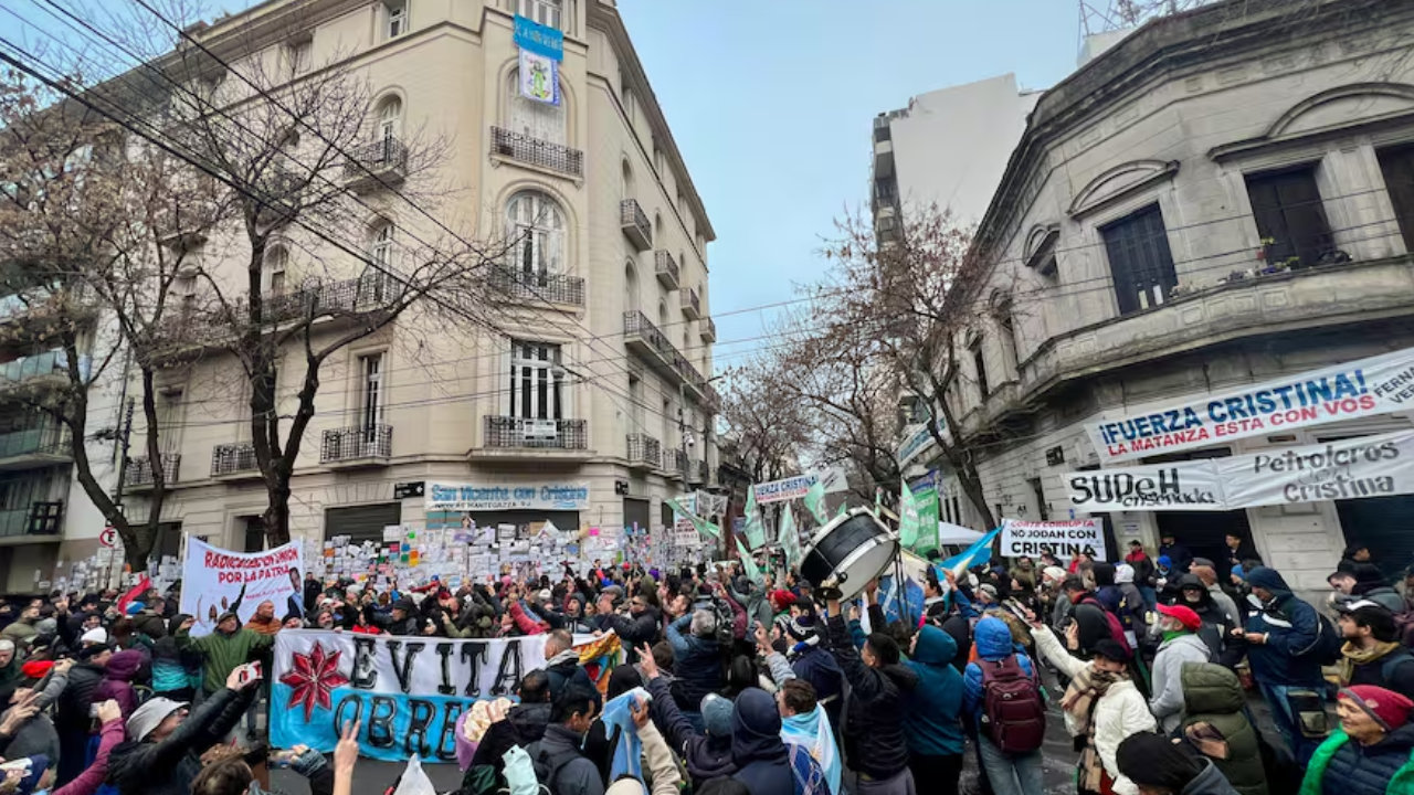 Cómo estará el tránsito por la movilizaciones a Plaza de Mayo y el Obelisco