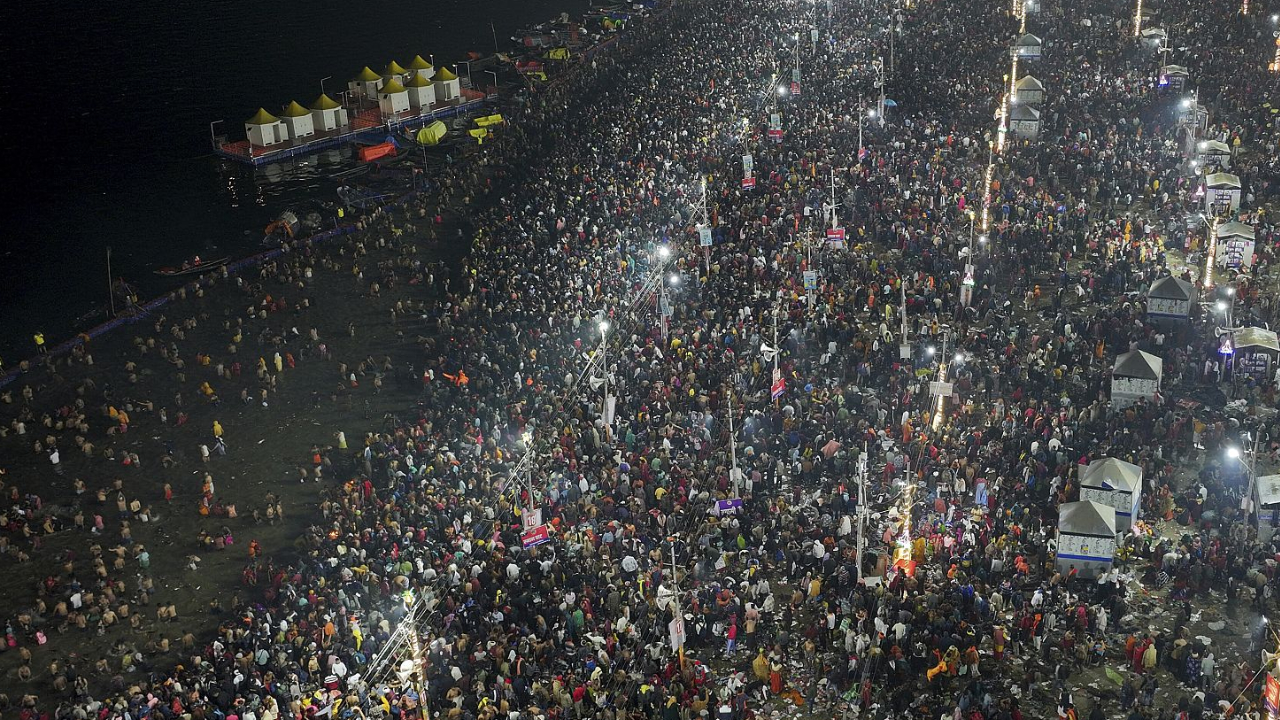 India: Estampida afuera del estadio de críquet, hay 11 muertos y 50 heridos