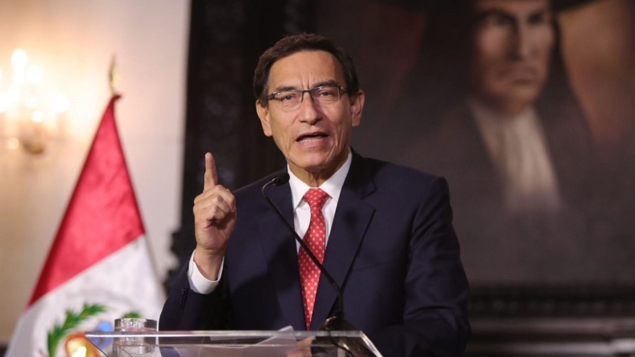 El Congreso de Perú inhabilita por 10 años al expresidente Vizcarra