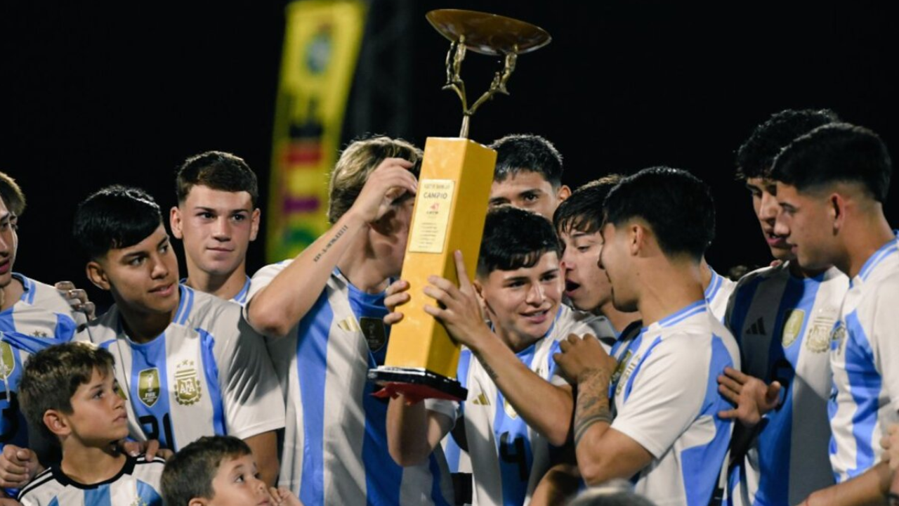 La Argentina de Placente le ganó a Valencia y se consagró campeón del Torneo de L’Alcúdia
