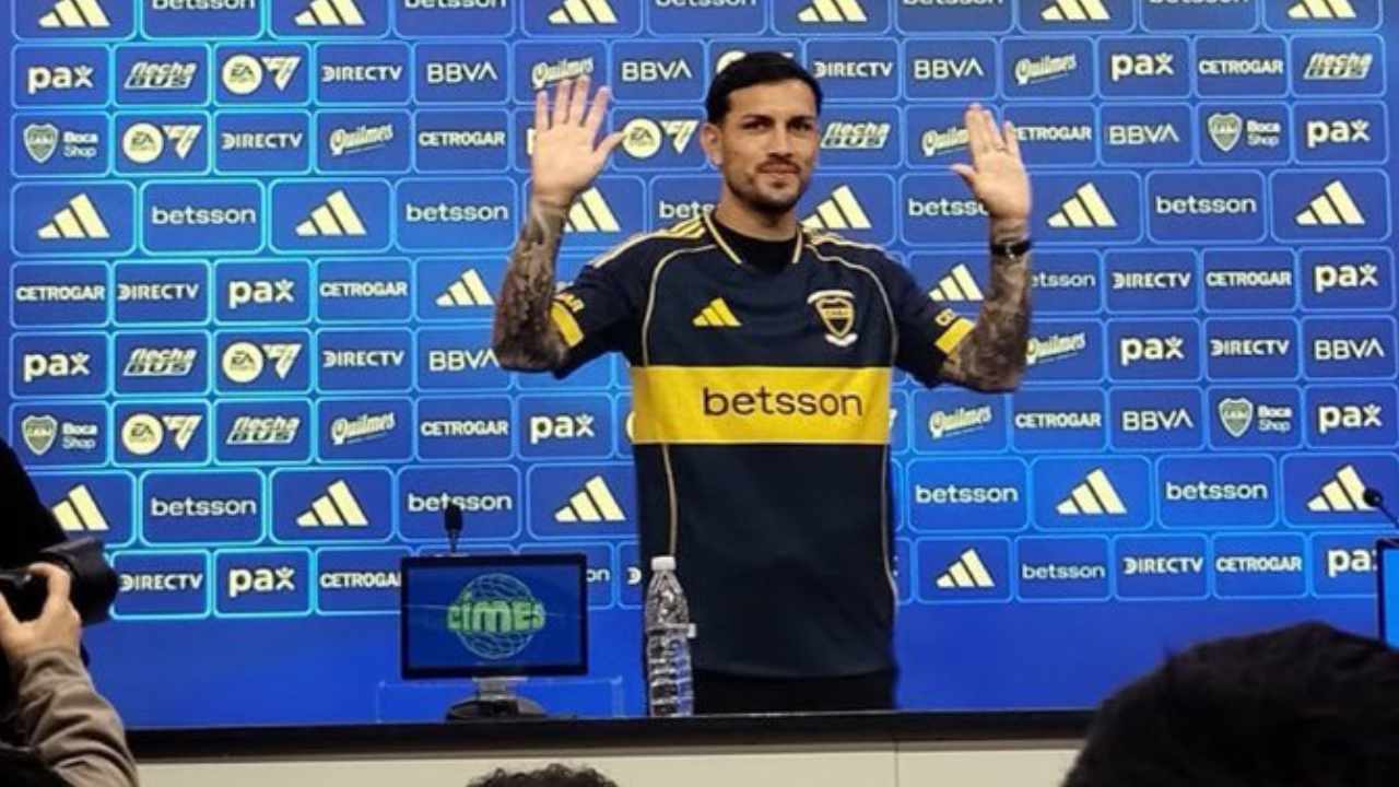 Leandro Paredes volvió a Boca y se emocionó frente a una Bombonera con 50 mil hinchas que renovaron la ilusión