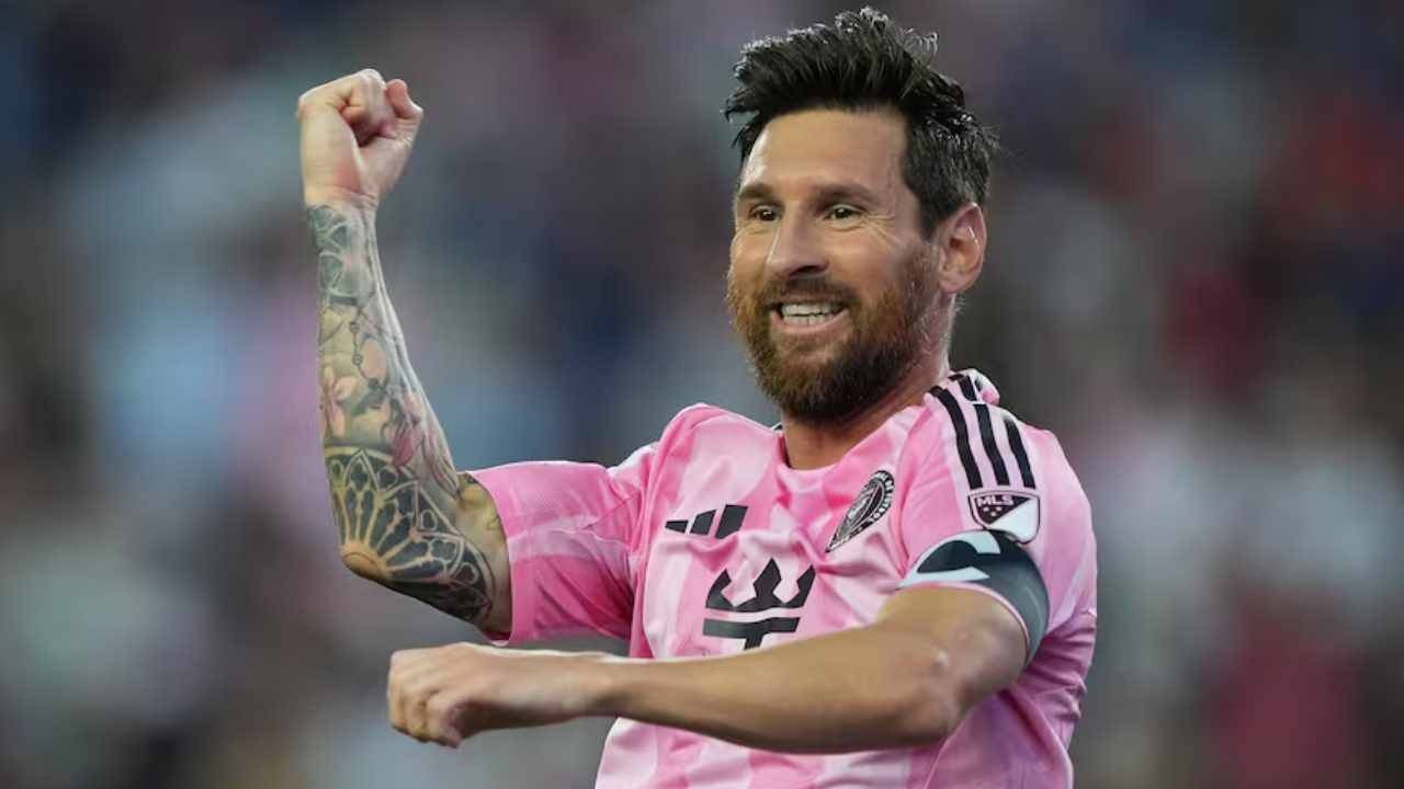 Con un doblete de Messi, el Inter Miami le ganó por 2-1 al New England Revolution