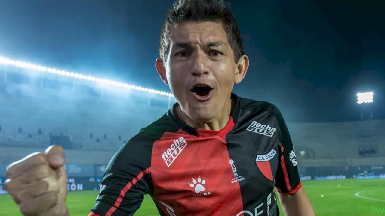 El Pulga Rodríguez suspendió su retiro y vuelve a Colón