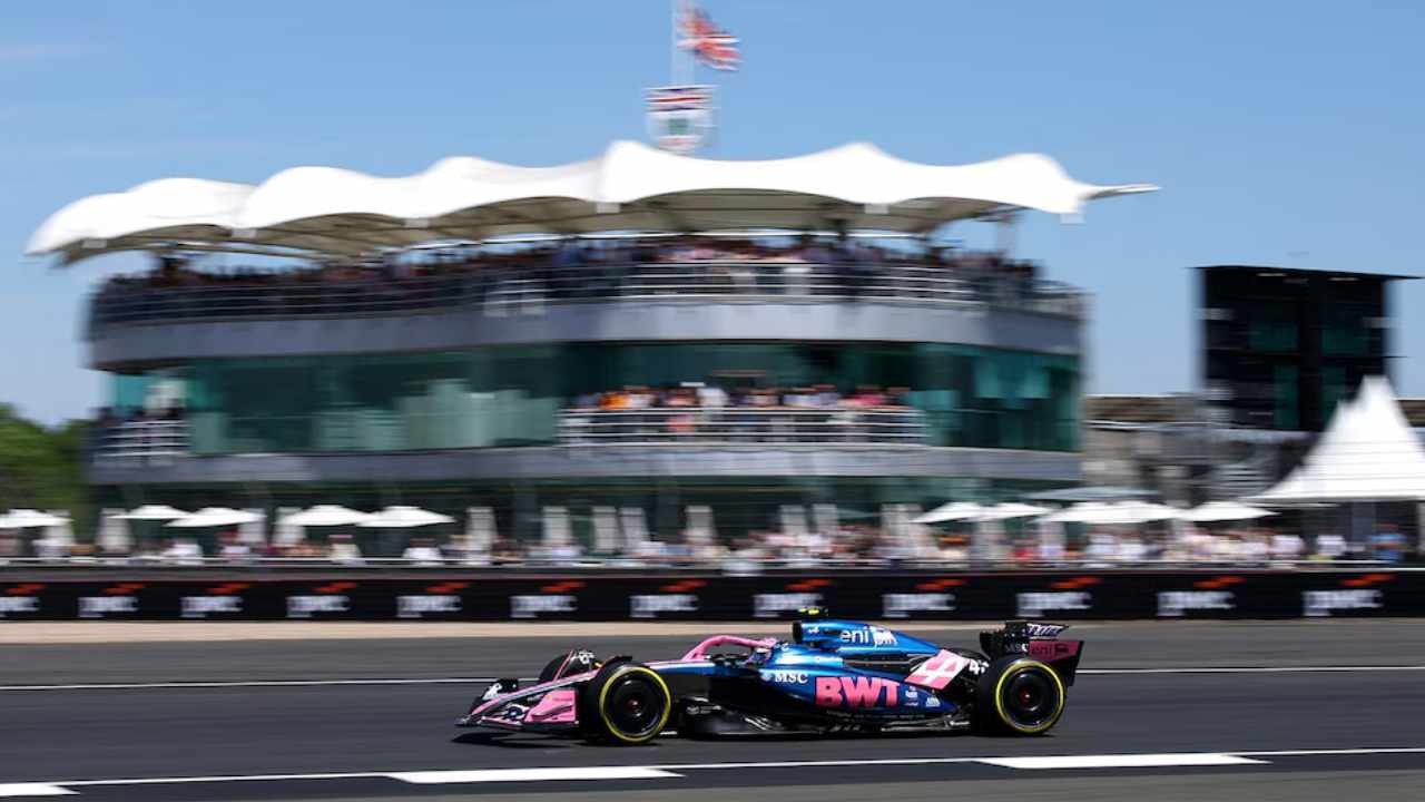 Discreta actuación de Colapinto en el primer día de actividad en Silverstone