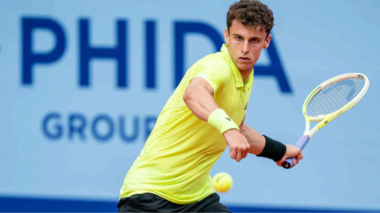 Triunfazo de Juan Manuel Cerúndolo ante Casper Ruud en los cuartos de final de Gstaad