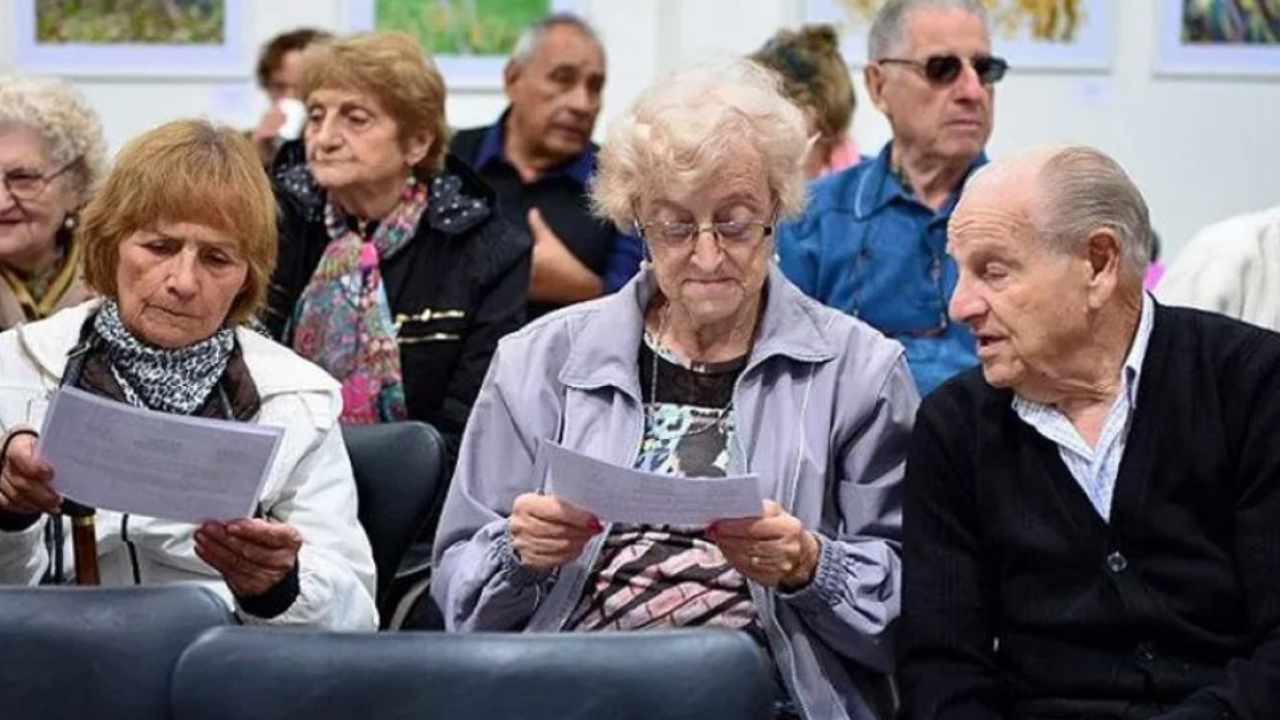 Ratifican aumento de jubilaciones en Córdoba: la mínima sube de $380.000 a $700.000