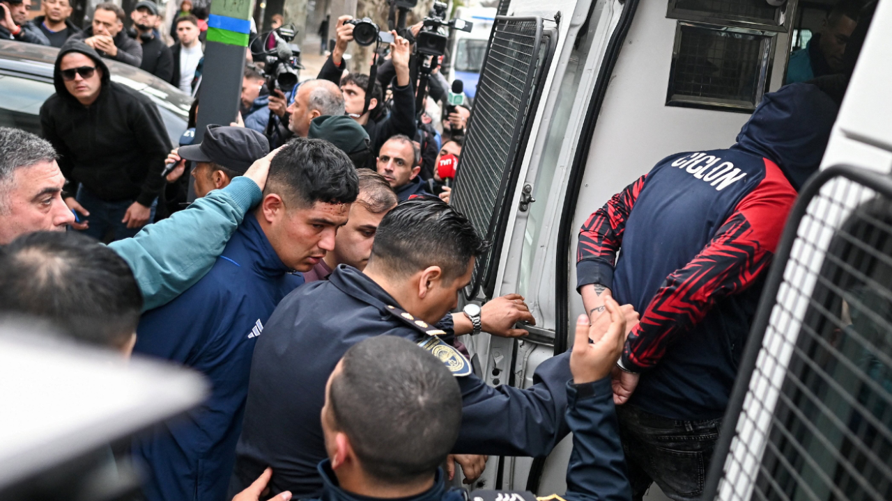 Liberaron a los 104 hinchas chilenos detenidos por los incidentes en Independiente